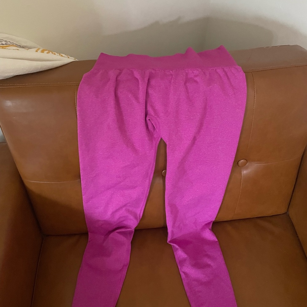 NVGTN Contour Seamless leggings- Size SM